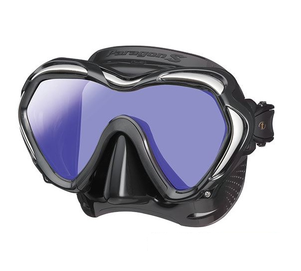 Discover the Tusa Paragon S dive mask with TRI-MIX frame, Fit II silicone skirt, UV420 lenses and ergonomic straps for comfort, clarity and eye protection.